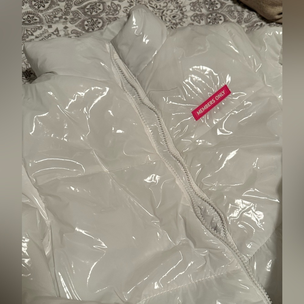 Puffer Jacket - Picture 7 of 12